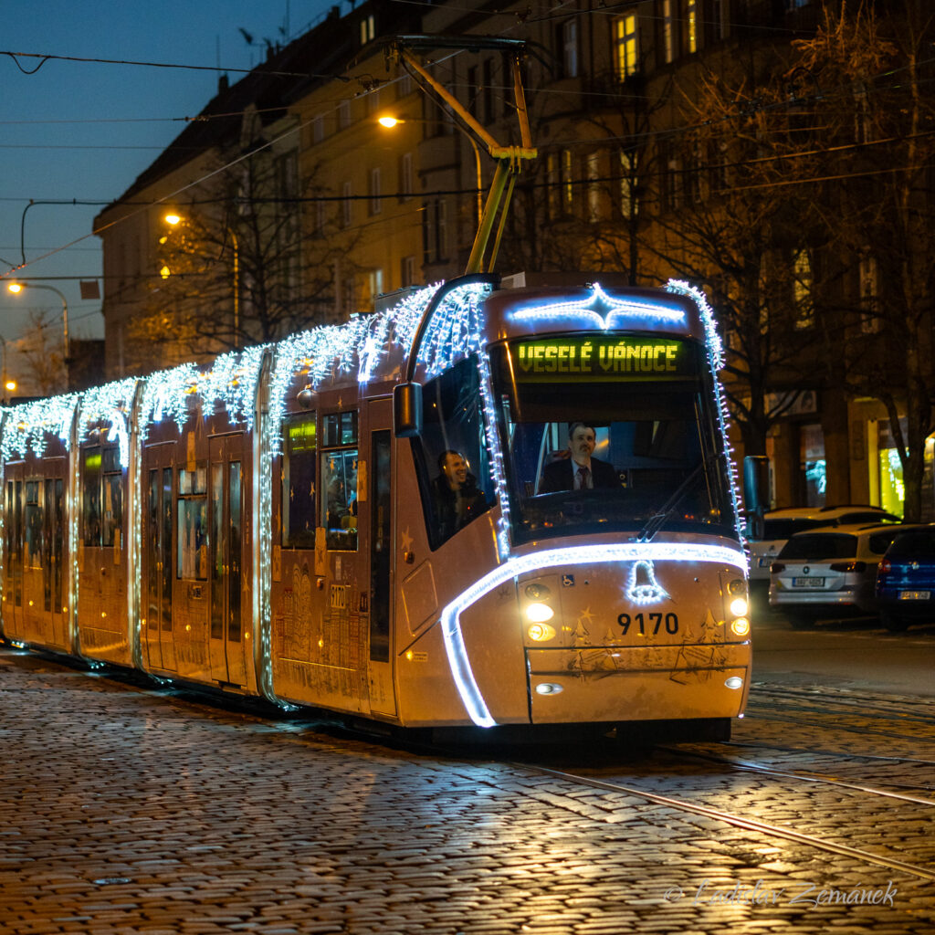 Vánoční tramvaj