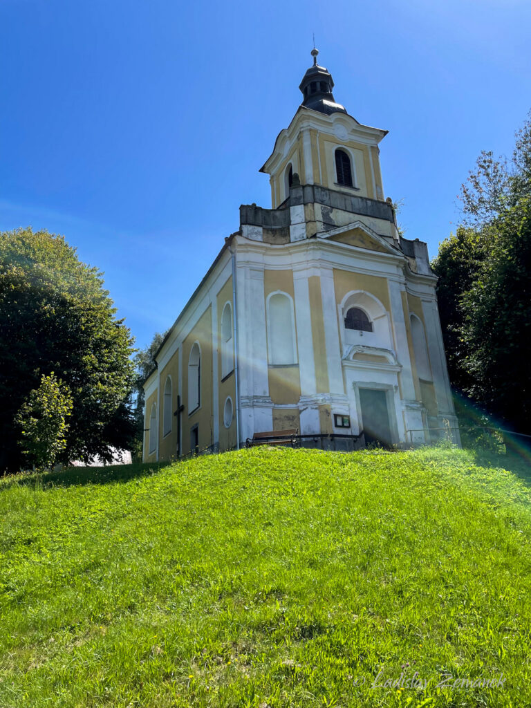 Nemanice - Kostel sv. Jana Nepomuckého