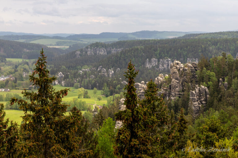 Zřícenina hradu Adršpach - výhled na skály