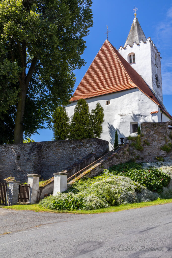 Petrovice u Sušice - Kostel sv. Petra a Pavla