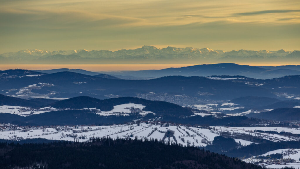 Luzný - výhled na Alpy před západem slunce