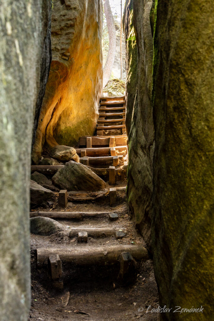 Adr&scaron;pa&scaron;sko-teplick&eacute; sk&aacute;ly