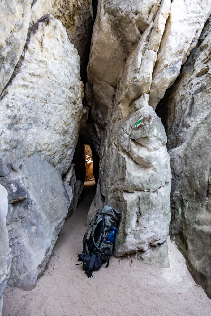 Stolov&aacute; hora - skaln&iacute; město Osta&scaron; - Kočič&iacute; hrad