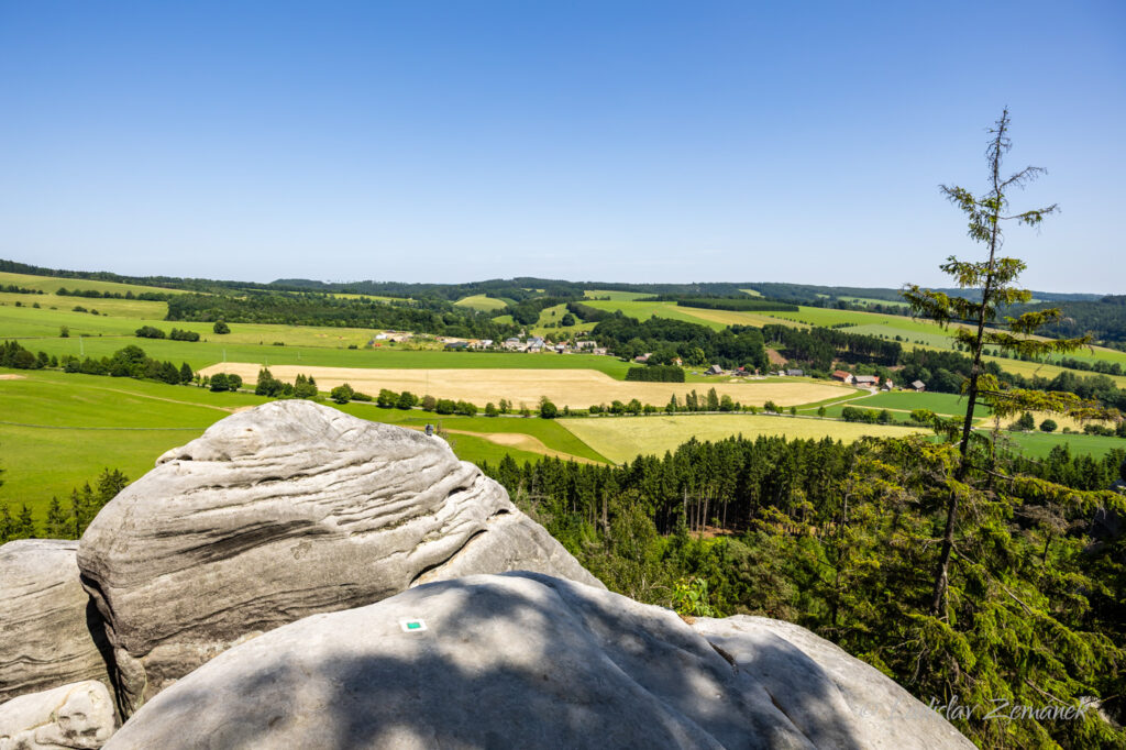 Stolov&aacute; hora - skaln&iacute; město Osta&scaron; - Př&iacute;rodn&iacute; pam&aacute;tka Kočič&iacute; sk&aacute;ly