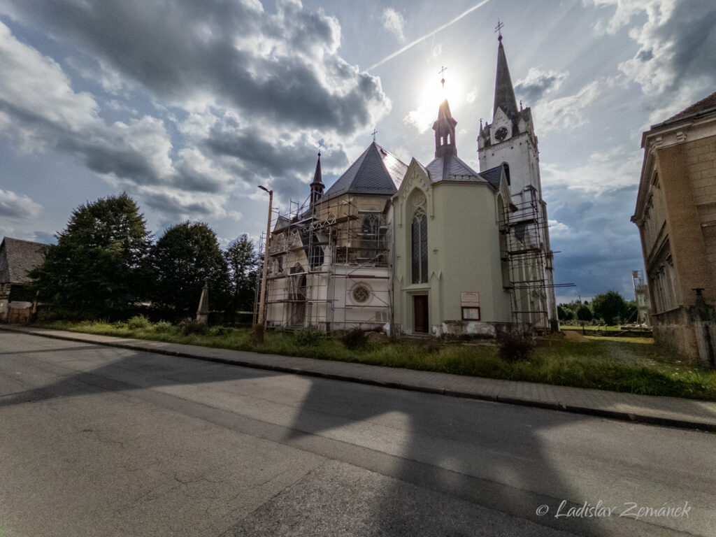 Z&aacute;kupy - Kostel sv. Fabi&aacute;na a &Scaron;ebesti&aacute;na