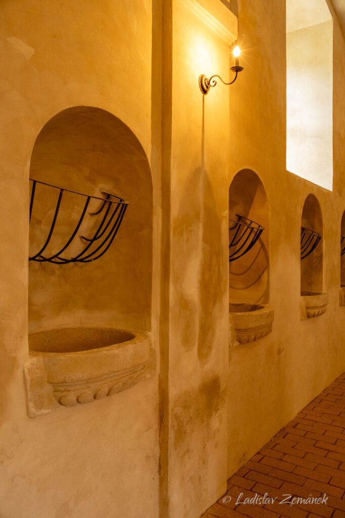 Z&aacute;mek Z&aacute;kupy