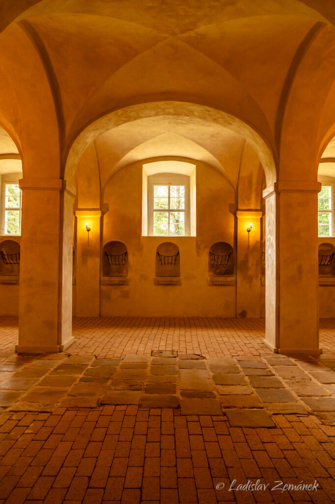 Z&aacute;mek Z&aacute;kupy