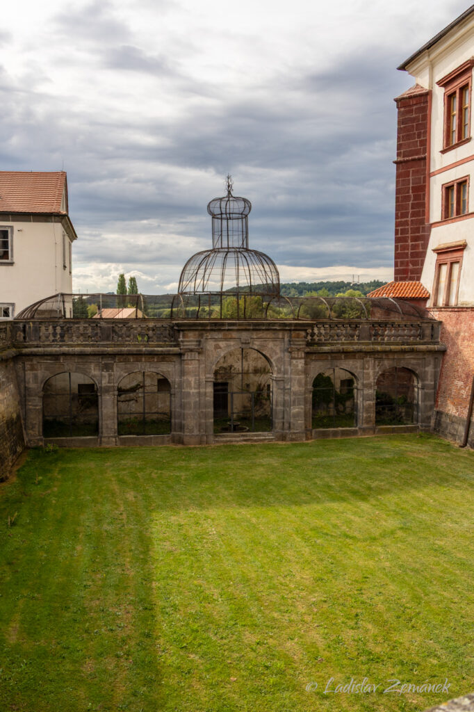 Z&aacute;mek Z&aacute;kupy