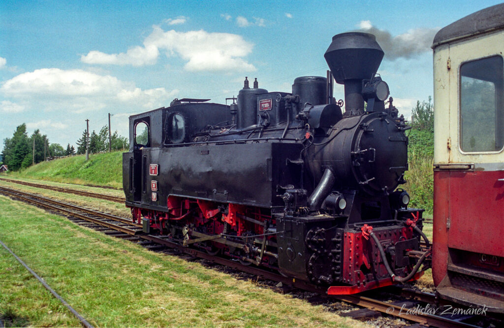 parn&iacute; lokomotiva - &uacute;zkololejka (2002)