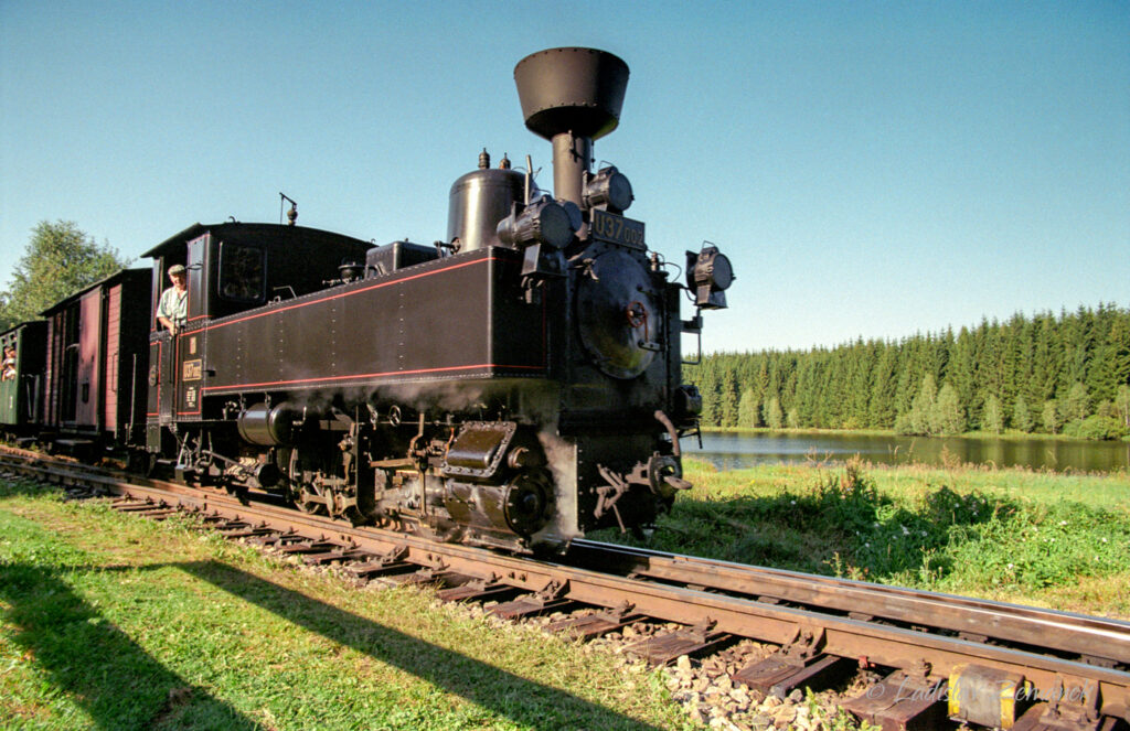 parn&iacute; lokomotiva - &uacute;zkololejka (2009)