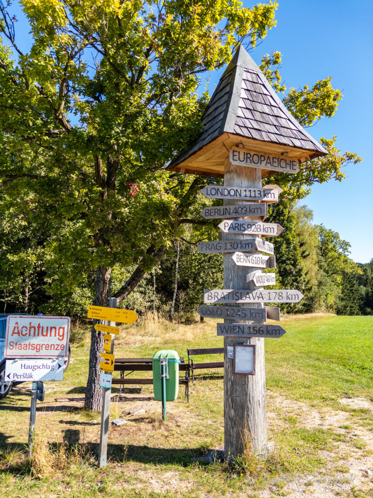 Hranice - jižně od Nov&eacute; Bystřice