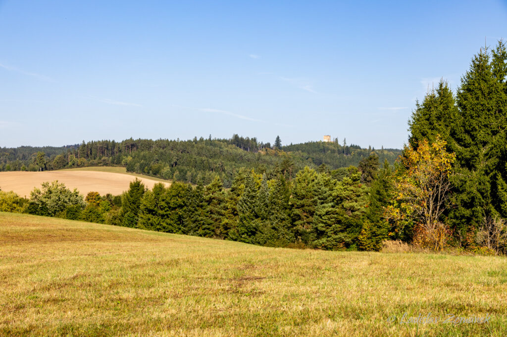 Star&eacute; Město pod Land&scaron;tejnem - v&yacute;hled na Land&scaron;tejn