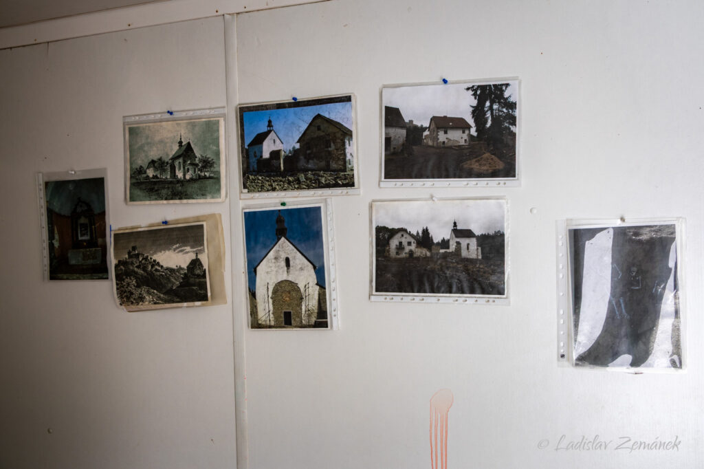 Kostel sv. Jana Křtitele (zbytky) pod Land&scaron;tejnem