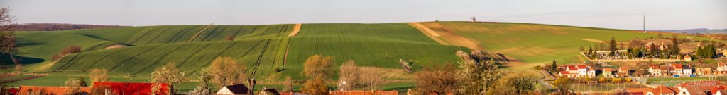 Moravsk&eacute; Tosk&aacute;nsko - &Scaron;ardice - panorama