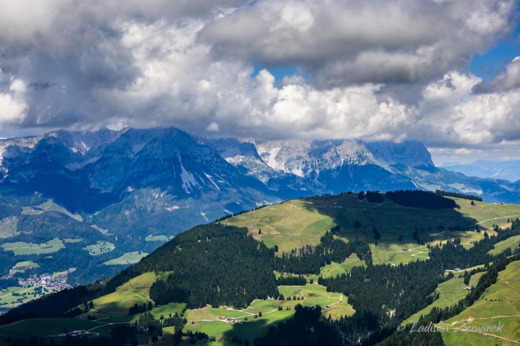 V&yacute;hled na masiv Wilder Kaiser