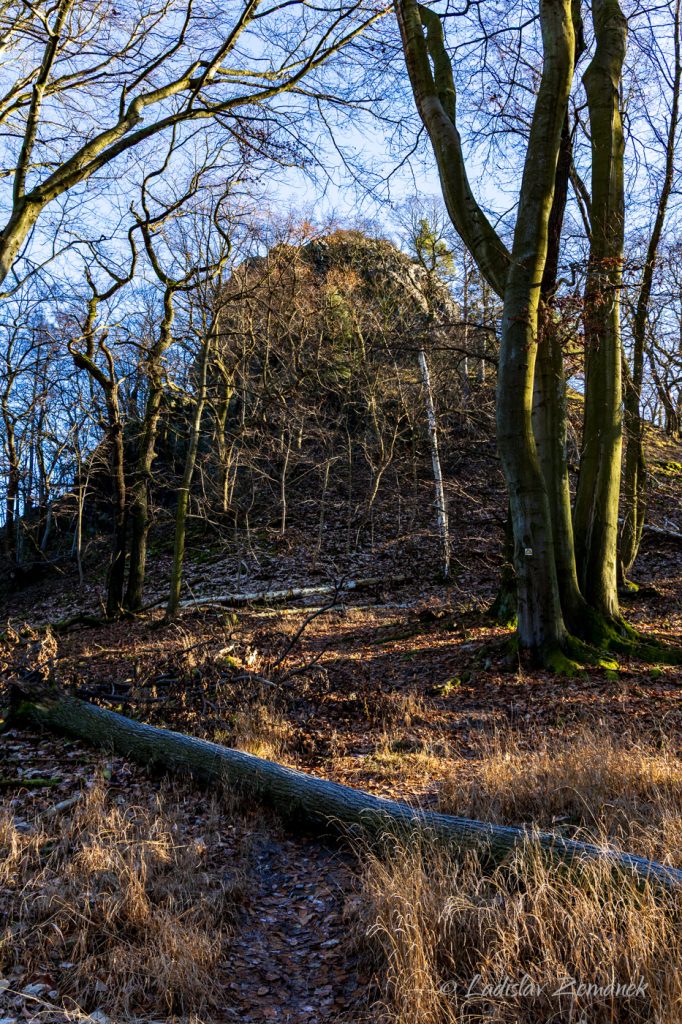 Trojhora - cesta Trojhora - cesta